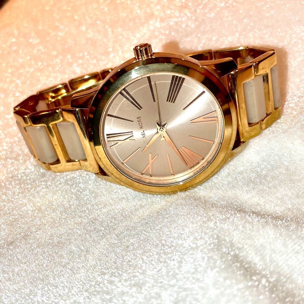 Michael Kors Womens Watch MK-3595 111609 Hartman Rose Gold Stainless Steel